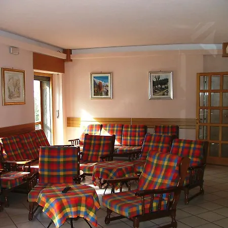 מלון Miravidi 2*