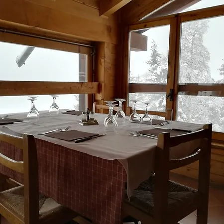 Miravidi מלון 2*