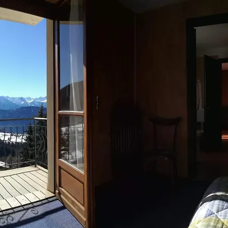 מלון Miravidi 2*